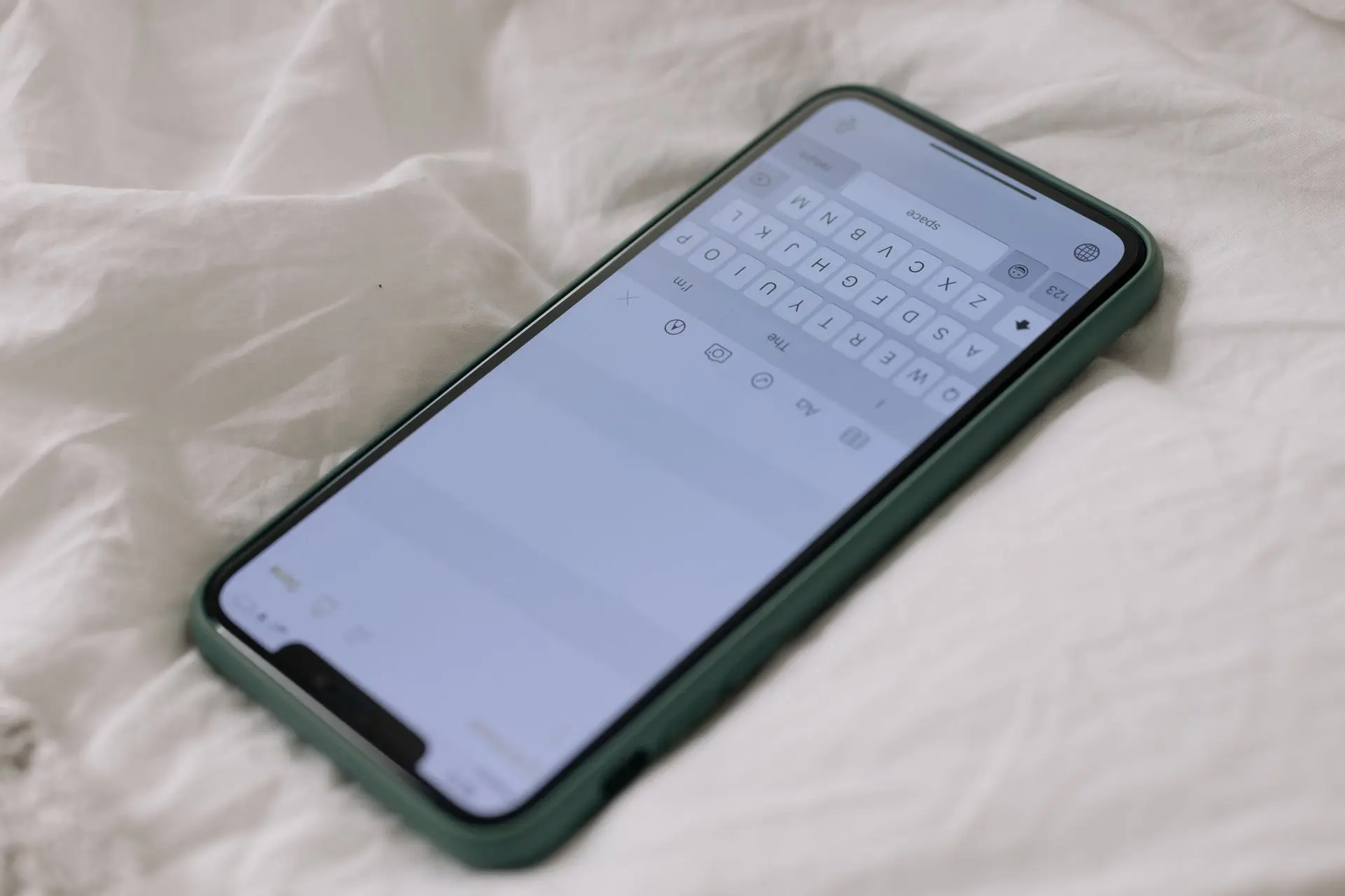 Grammarly Alternatives for iPhone: What to Use Instead (2026)